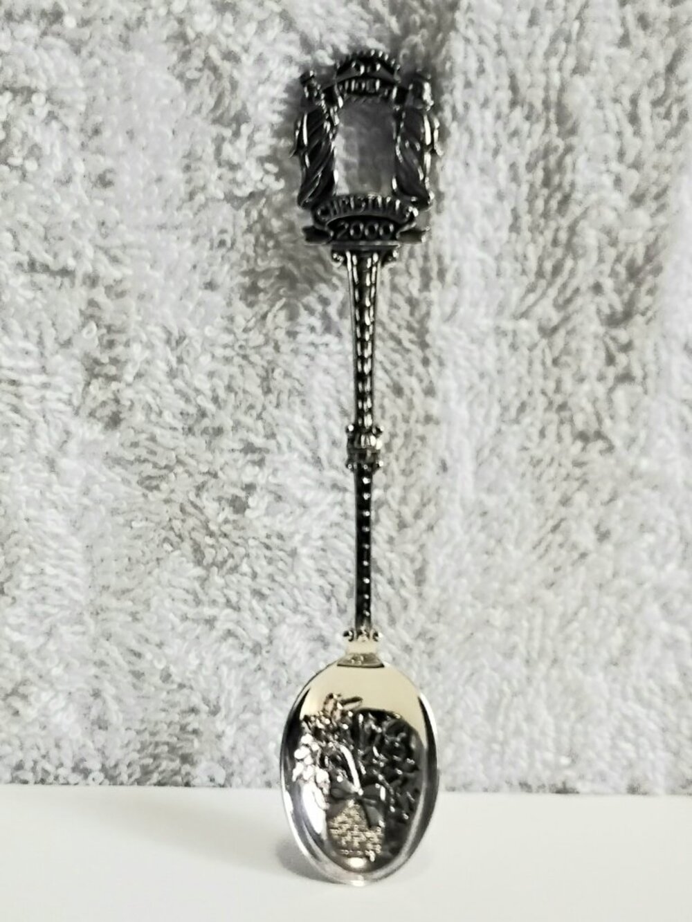 2/$12 Vintage 5" S.P. Noel Christmas 2000 Collector's Spoon Made in Holland!!